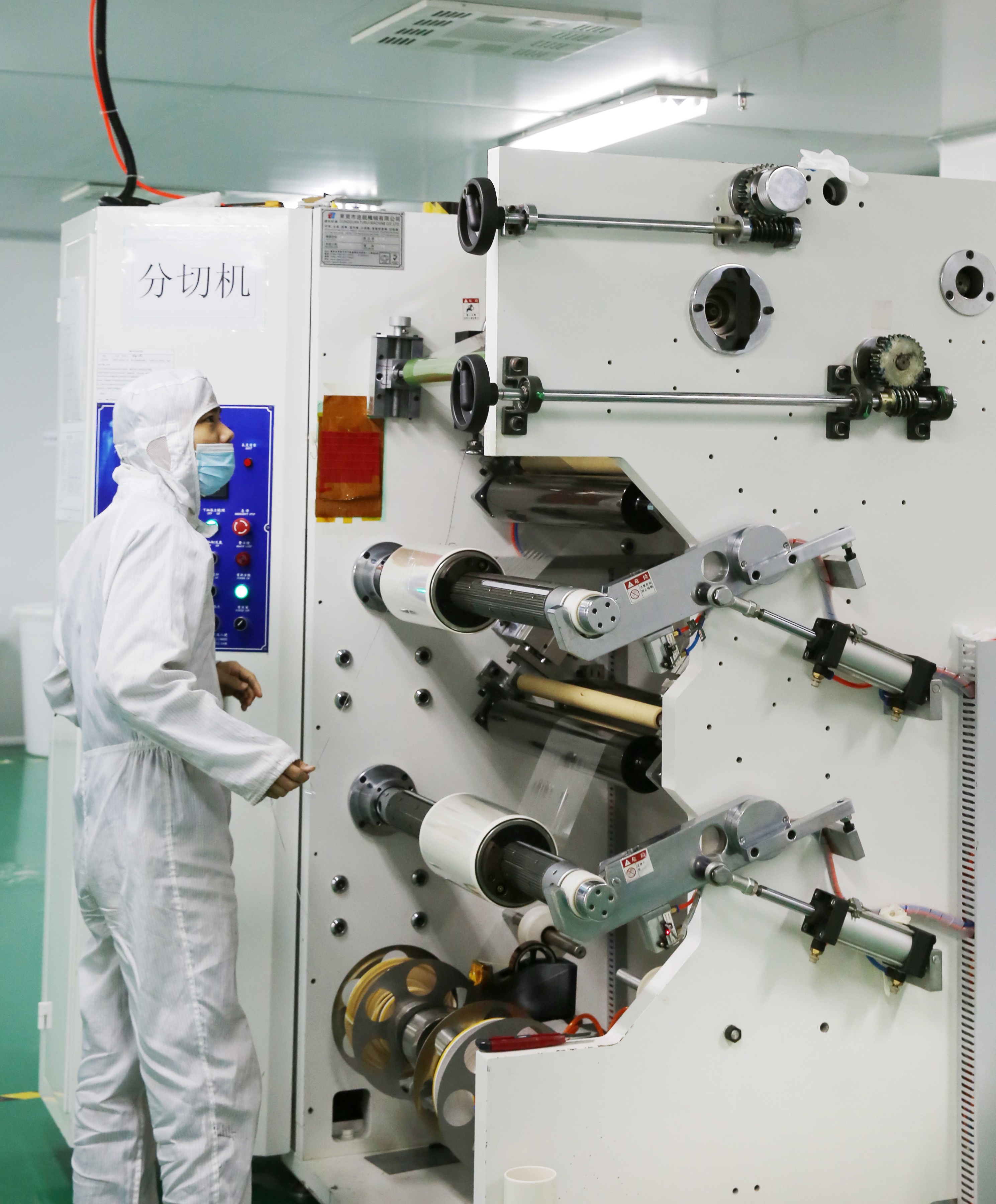芯産業(yè)の異軍が現(xiàn)れた　宜昌電子情報(bào)企業(yè)は成長(zhǎng)を速める（ビデオ）